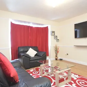  Holiday home Four Bedroom Townhouse 12 Minutes Walk To Excel Exhibition Centre