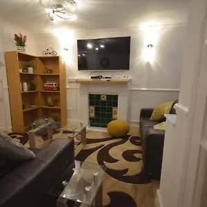  Apartment Five Bedroom Townhouse Near Excel Exhibition Centre