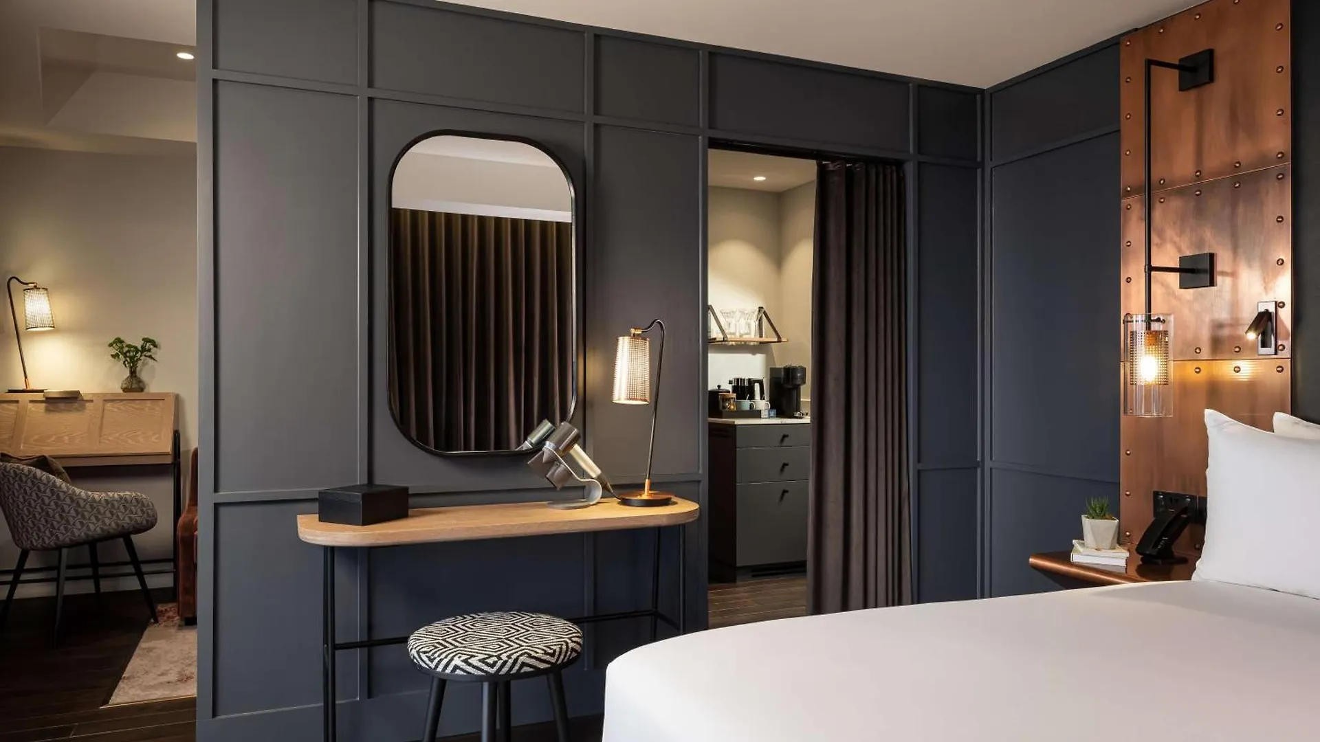 The Gantry London, Curio Collection By Hilton Hotel London
