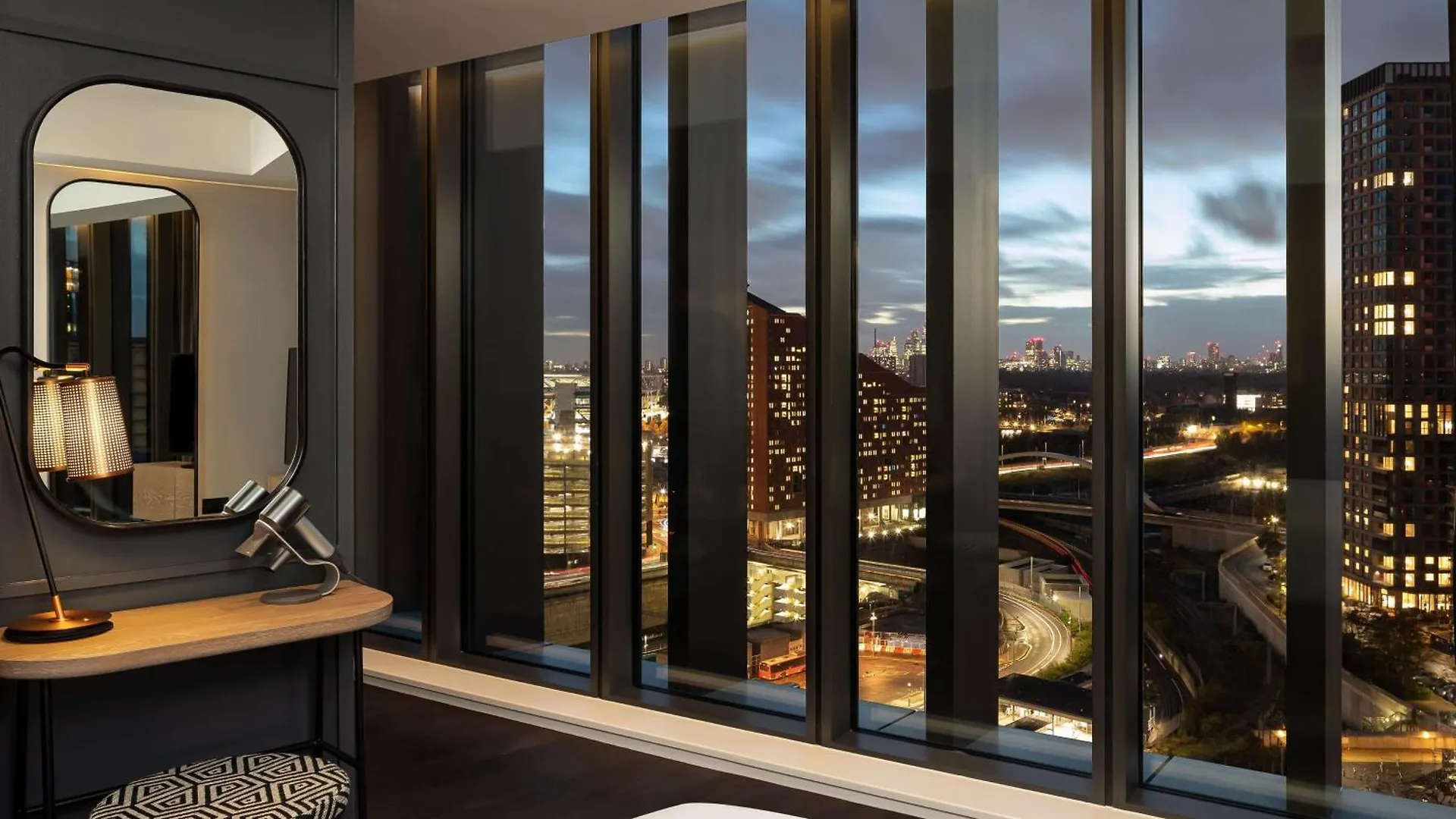 ****  The Gantry London, Curio Collection By Hilton Hotel United Kingdom